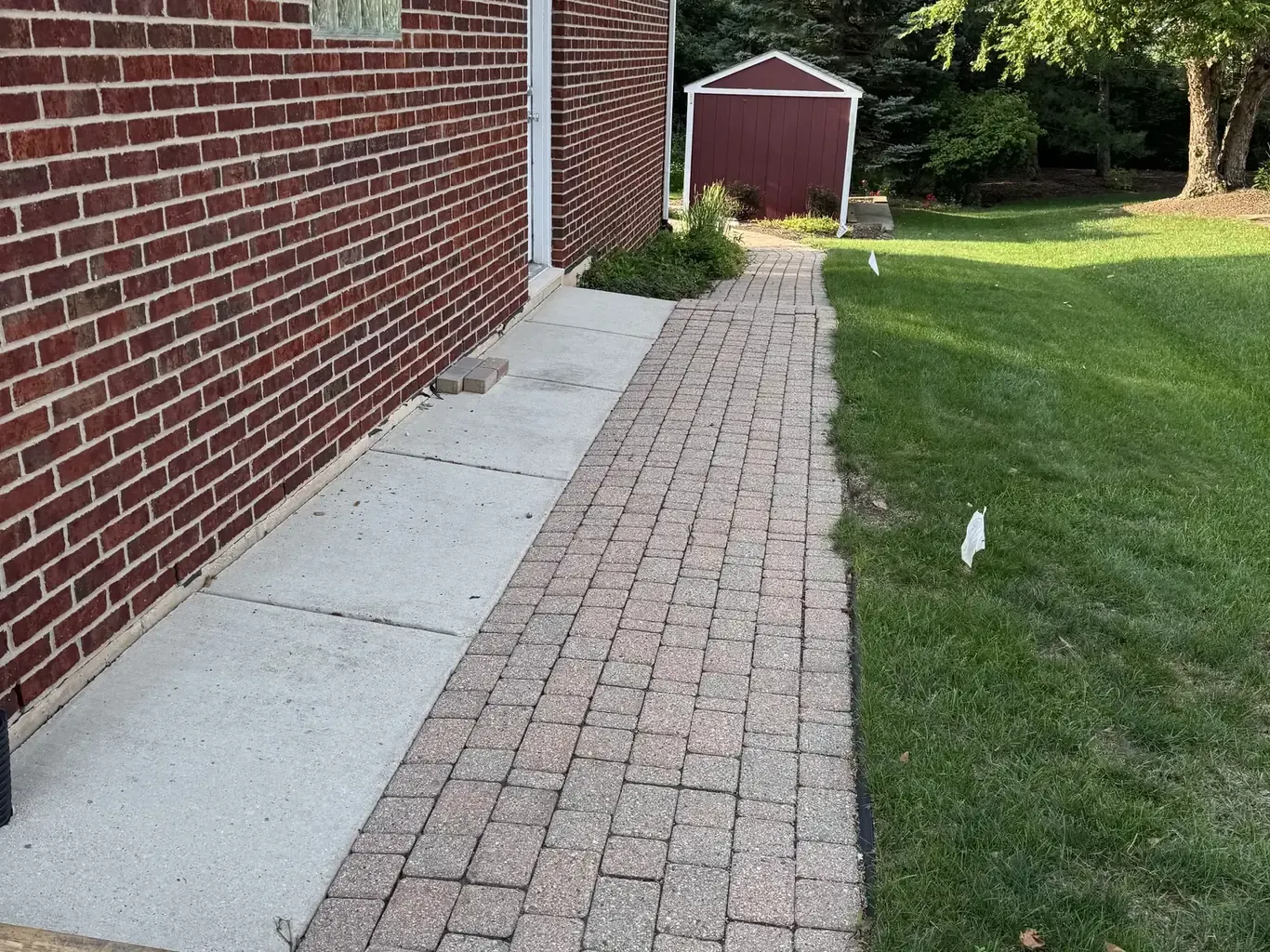 Paver Walkways in Tinley Park before Rodak Landscaping started: Tinley Park Curving Paver Walkway